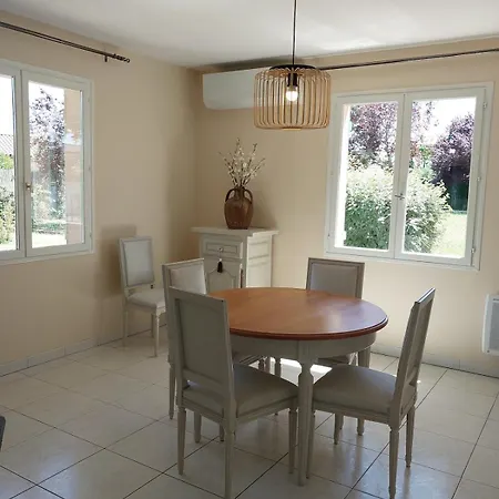 Maison T4 Climatisee Avec Garage Et Jardin